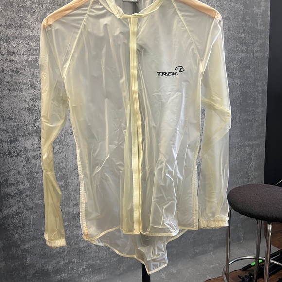 Trek windbreaker waterproof size L - Picture 9 of 9